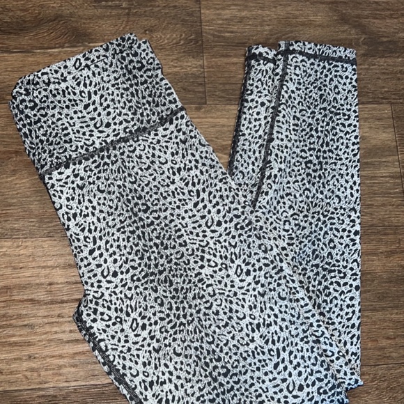 Sweaty Betty Women's Leggings - Picture 2 of 5
